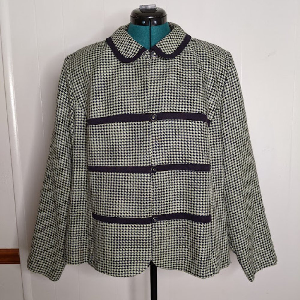 Jessica Howard Woman's Houndstooth Pattern Jacket. Size 4XL.